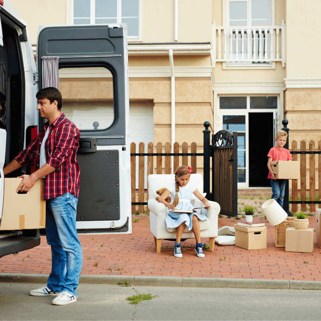 a family making use of move out cleaning arlington